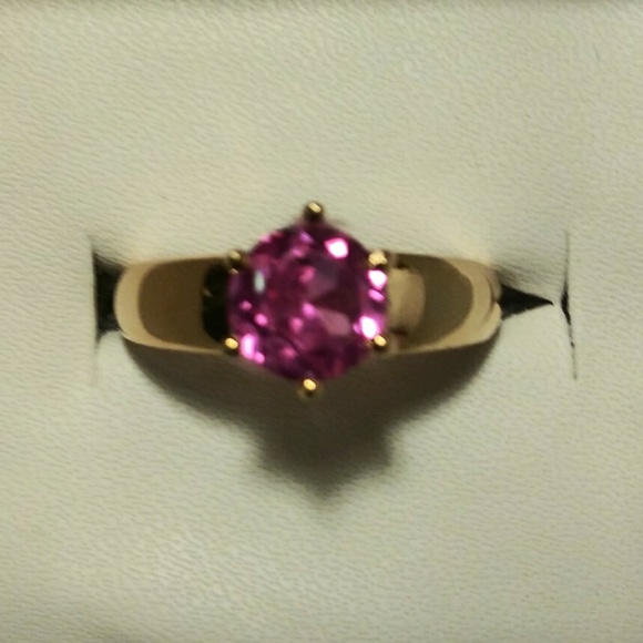Pink Sapphire Ring - Picture 2 of 4
